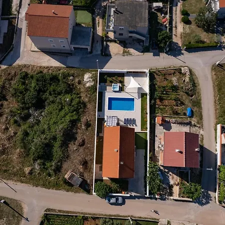 Vila Family And Friends Private Heated Pool With Jacuzzi *