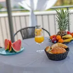 Family And Friends Private Heated Pool With Jacuzzi Zadar