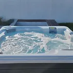 Family And Friends Private Heated Pool With Jacuzzi Zadar